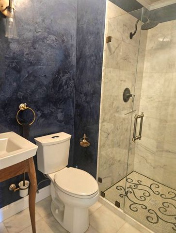 755 Golf Lane 755A, Lake Barrington, IL 60010