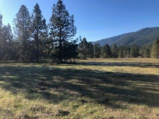 1105 Pine Grove Road, Rogue River, OR 97537