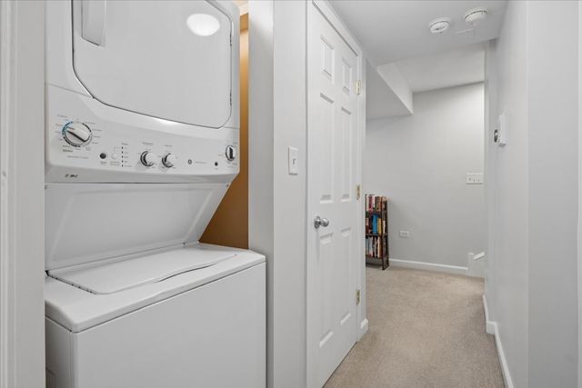 2924 W Berteau Avenue 1, Chicago, IL 60618