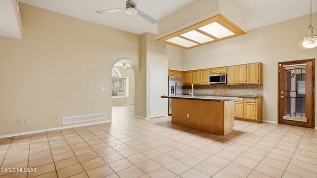 4326 E Desert Oak Trail, Tucson, AZ 85718