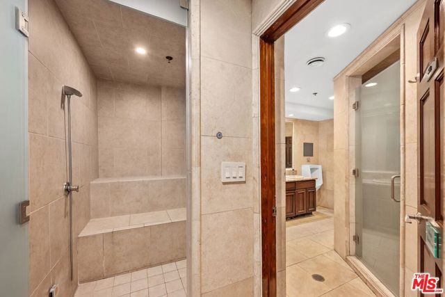 1440 VETERAN Avenue 568, Los Angeles, CA 90024