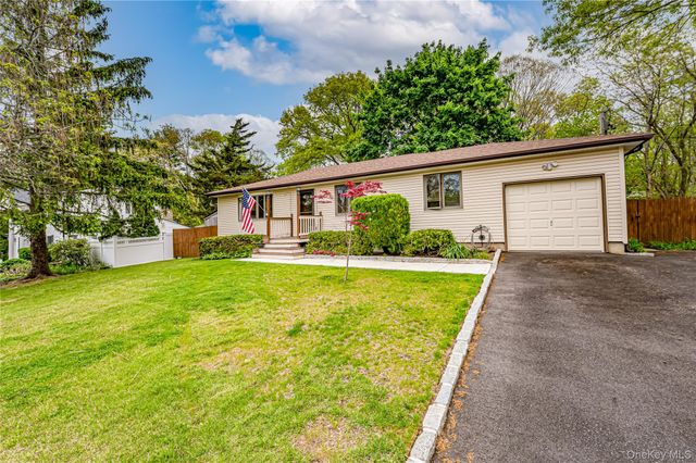 9 Beach Avenue, Port Jefferson Station, NY 11776