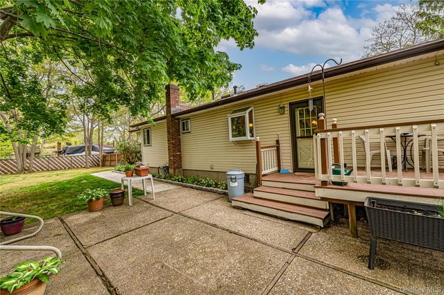 9 Beach Avenue, Port Jefferson Station, NY 11776