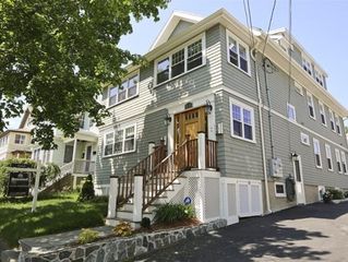 53 Carver Rd 2, Watertown, MA 02472