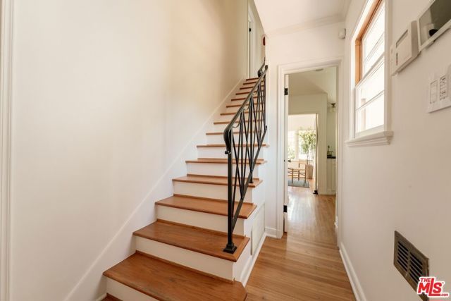 12229 Dunoon Lane, Los Angeles, CA 90049