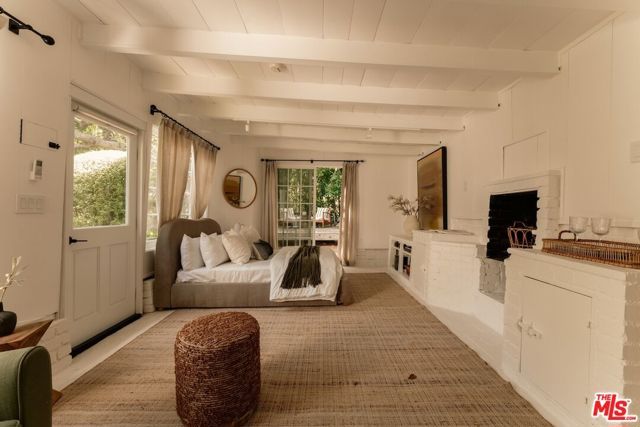 12229 Dunoon Lane, Los Angeles, CA 90049