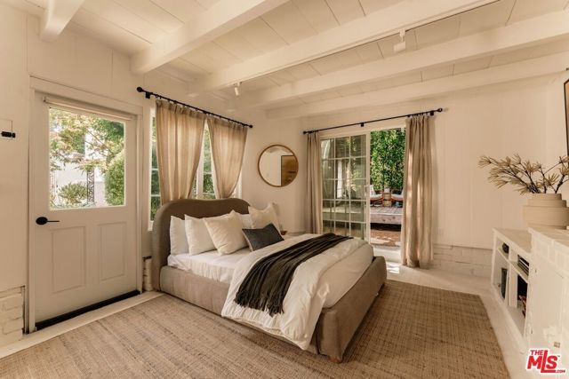 12229 Dunoon Lane, Los Angeles, CA 90049