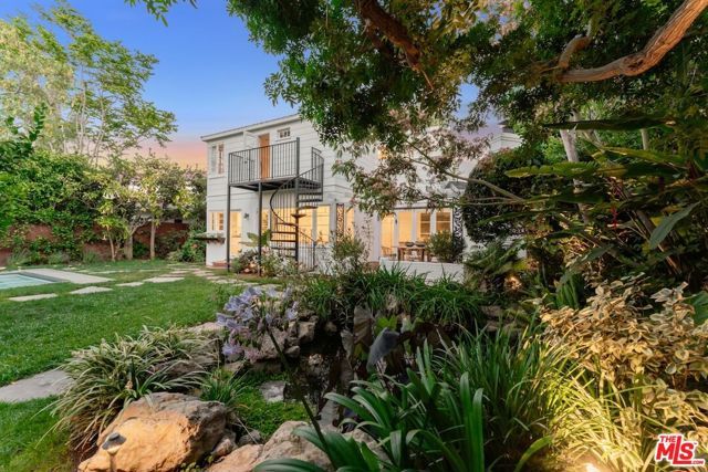 12229 Dunoon Lane, Los Angeles, CA 90049