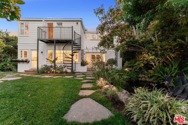 12229 Dunoon Lane, Los Angeles, CA 90049