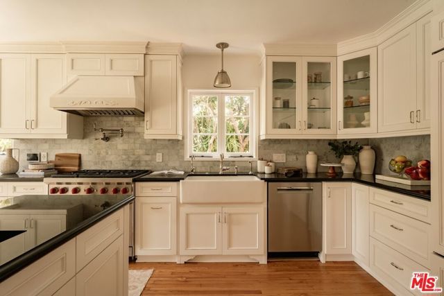 12229 Dunoon Lane, Los Angeles, CA 90049