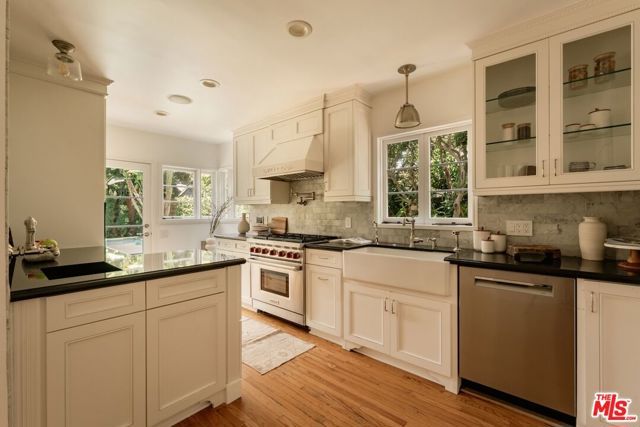 12229 Dunoon Lane, Los Angeles, CA 90049