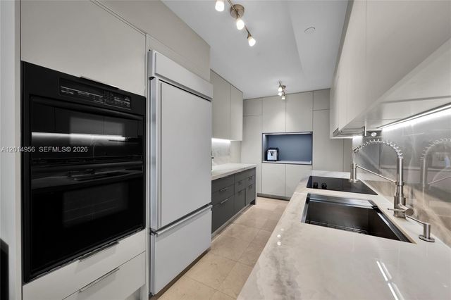 1800 S Ocean Dr 2007, Hallandale Beach, FL 33009