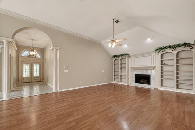 2043 Park Grand Road, Houston, TX 77062