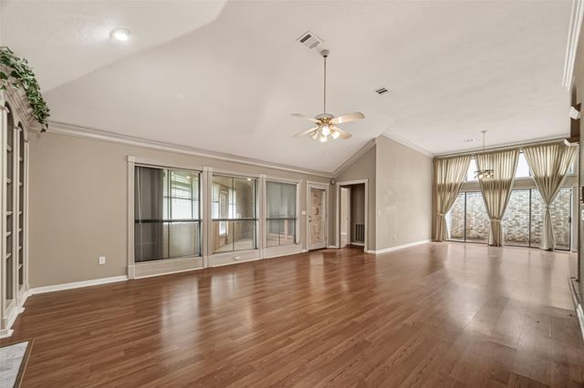 2043 Park Grand Road, Houston, TX 77062