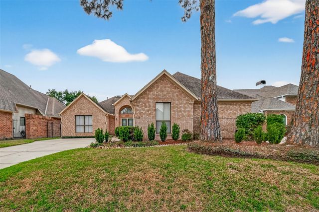 2043 Park Grand Road, Houston, TX 77062