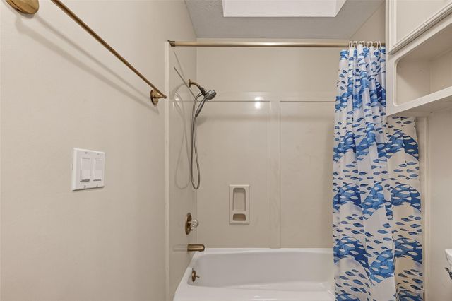 2043 Park Grand Road, Houston, TX 77062