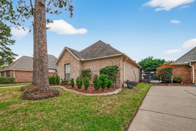 2043 Park Grand Road, Houston, TX 77062