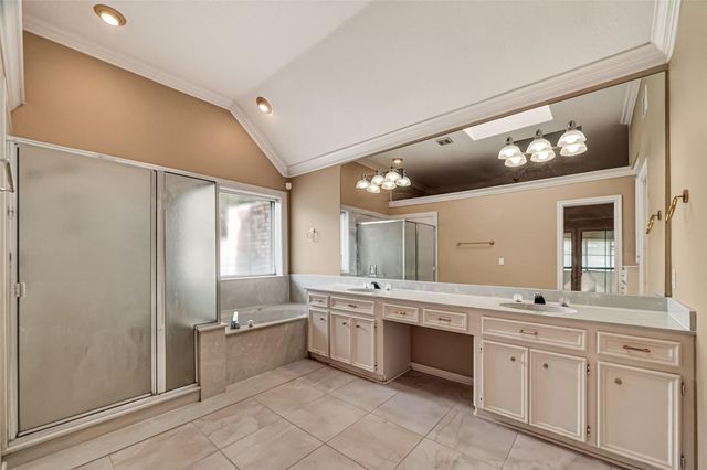 2043 Park Grand Road, Houston, TX 77062