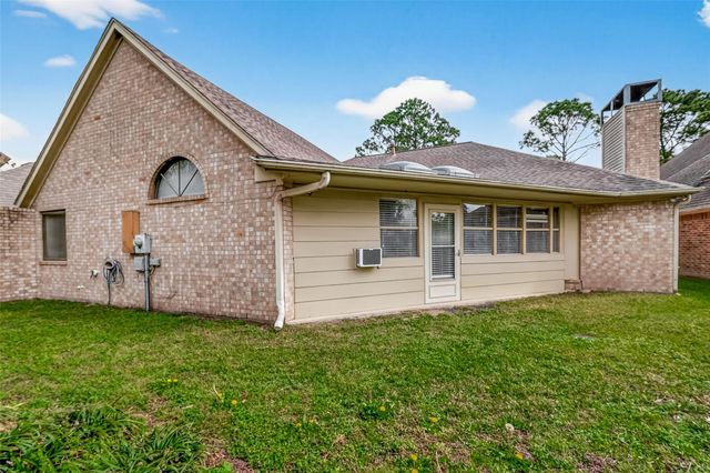2043 Park Grand Road, Houston, TX 77062