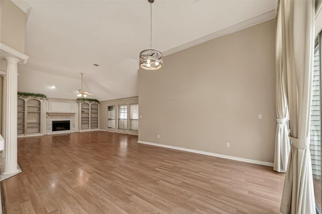 2043 Park Grand Road, Houston, TX 77062