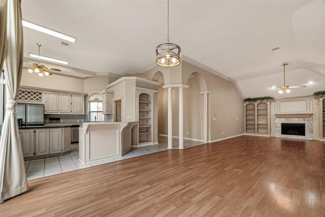 2043 Park Grand Road, Houston, TX 77062