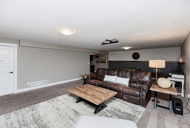 1520 Seagrass Avenue, Polk City, IA 50226