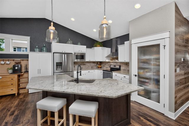 1520 Seagrass Avenue, Polk City, IA 50226