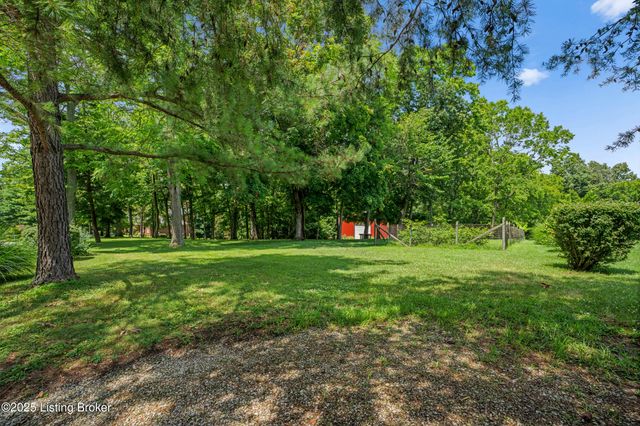 240 Henry Veech Rd, Finchville, KY 40022