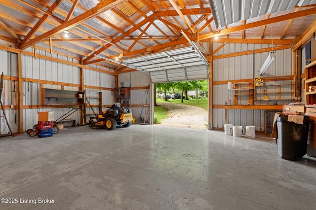 240 Henry Veech Rd, Finchville, KY 40022