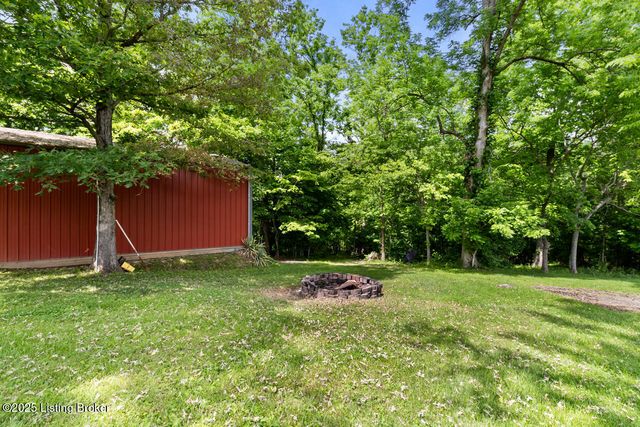 240 Henry Veech Rd, Finchville, KY 40022