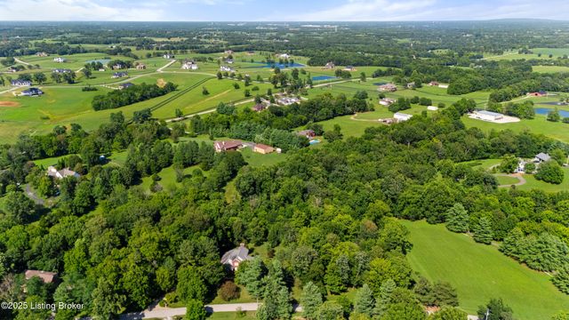 240 Henry Veech Rd, Finchville, KY 40022