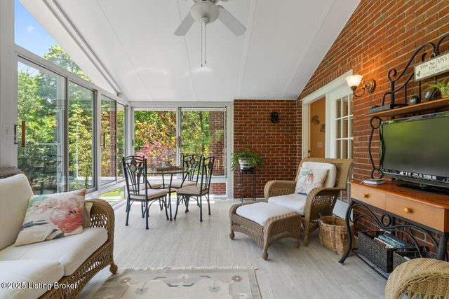 240 Henry Veech Rd, Finchville, KY 40022