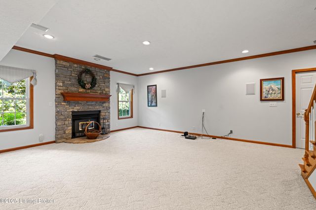 240 Henry Veech Rd, Finchville, KY 40022