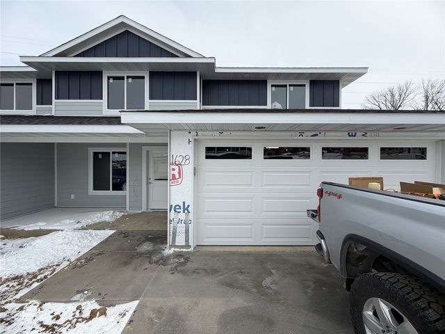 1621 Mitchell Place, Tiffin, IA 52317