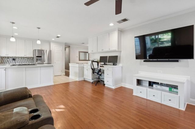 409 Wallace Drive, Crowley, TX 76036