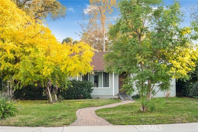 17806 Erwin St, Encino (los Angeles), CA 91316