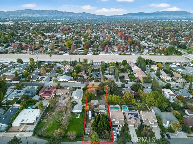 17806 Erwin St, Encino (los Angeles), CA 91316