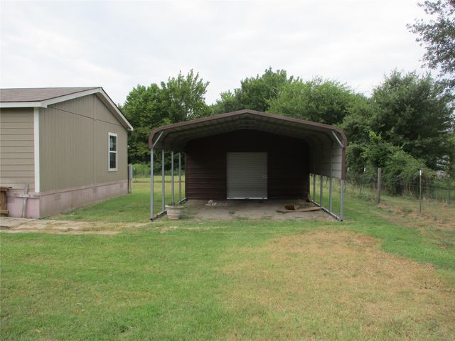 260 Rs County Road 3231, Emory, TX 75440