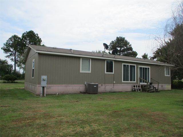260 Rs County Road 3231, Emory, TX 75440