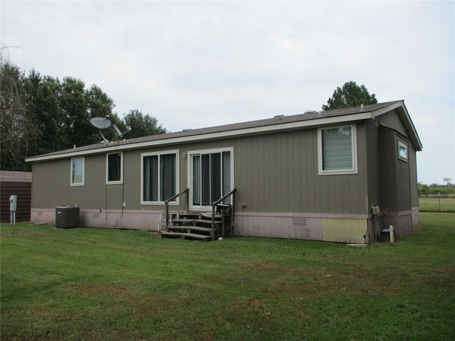 260 Rs County Road 3231, Emory, TX 75440