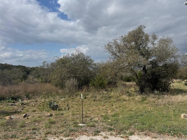Lot 33 Eagle Feather, Kingsland, TX 78639
