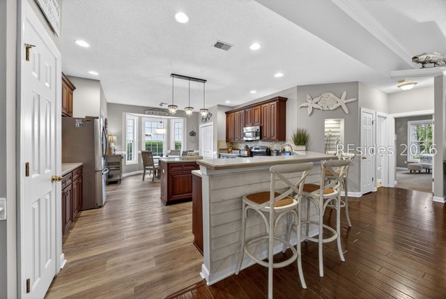 19 Eagle Pointe Cir, Okatie, SC 29909