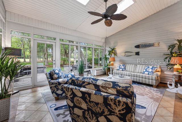 19 Eagle Pointe Cir, Okatie, SC 29909