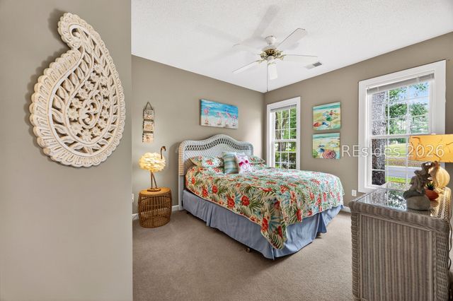 19 Eagle Pointe Cir, Okatie, SC 29909