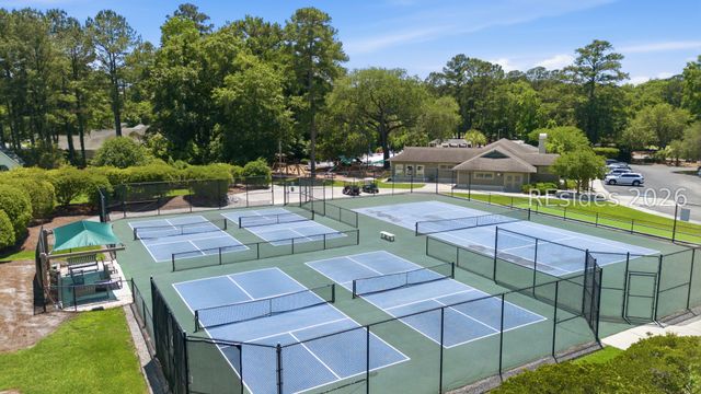 19 Eagle Pointe Cir, Okatie, SC 29909