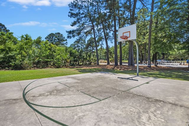 19 Eagle Pointe Cir, Okatie, SC 29909