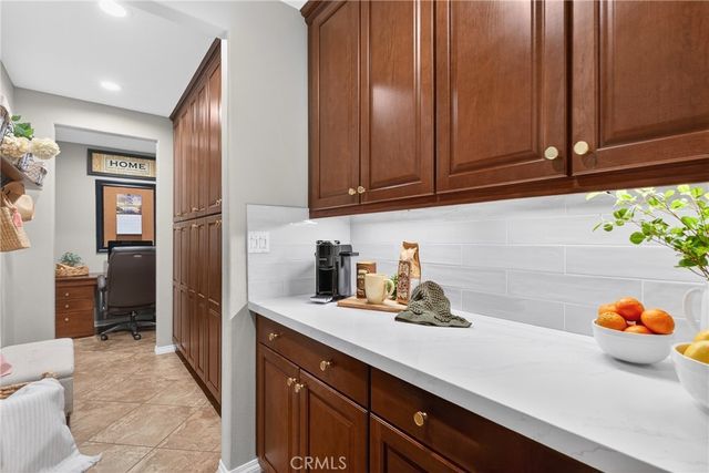 22505 Breakwater, Saugus, CA 91350