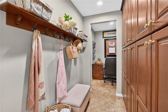 22505 Breakwater, Saugus, CA 91350