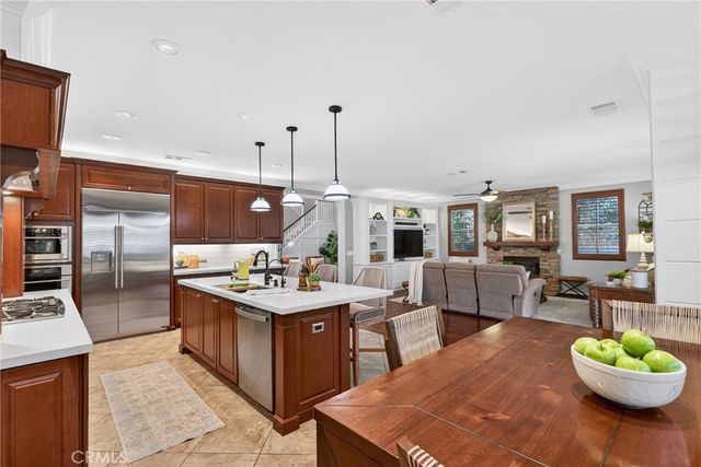 22505 Breakwater, Saugus, CA 91350