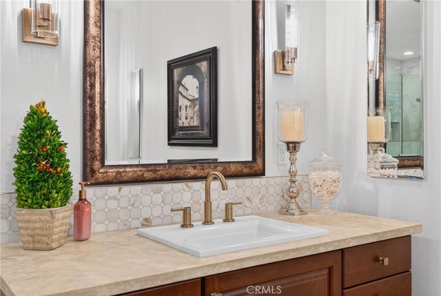 22505 Breakwater, Saugus, CA 91350